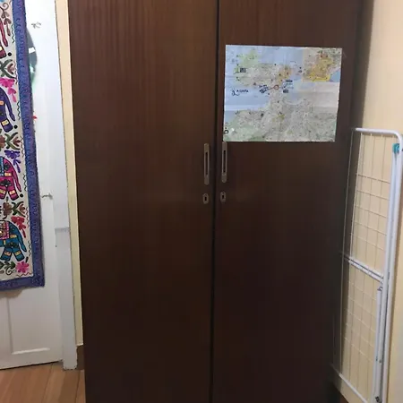 En Pleno Centro En Piso A Compartir Con La Anfitriona Y Su Gata La Coruña